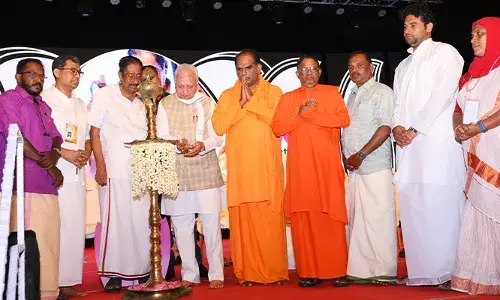 ശാന്തിഗിരി ഫെസ്റ്റ് നവജ്യോതിശ്രീ കരുണാകരഗുരുവിന്റെ മഹത്തായ ദര്‍ശനങ്ങളുടെ പ്രതിഫലനമെന്ന് ഗവര്‍ണര്‍; മൂന്നാം പതിപ്പിന് പ്രൗഡഗംഭീരമായ തുടക്കം