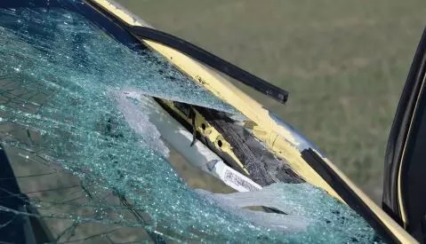 കാർ ഓടിക്കുന്നതിനിടയിൽ വിൻഡ് ഷീൽഡിലേക്ക് കല്ലേറിഞ്ഞു; പിന്നാലെ തലപൊട്ടി യുവതി മരിച്ചു; ഇത് മൂന്നാമത്തെ സംഭവമെന്ന് നാട്ടുകാർ; അജ്ഞാതരെ തേടി പോലീസ്; ഞെട്ടിപ്പിക്കുന്ന സംഭവം കാലിഫോർണിയയിൽ കാർ ഓടിക്കുന്നതിനിടയിൽ വിൻഡ് ഷീൽഡിലേക്ക് കല്ലേറിഞ്ഞു; പിന്നാലെ തലപൊട്ടി യുവതി മരിച്ചു; ഇത് മൂന്നാമത്തെ സംഭവമെന്ന് നാട്ടുകാർ; അജ്ഞാതരെ തേടി പോലീസ്; ഞെട്ടിപ്പിക്കുന്ന സംഭവം കാലിഫോർണിയയിൽ