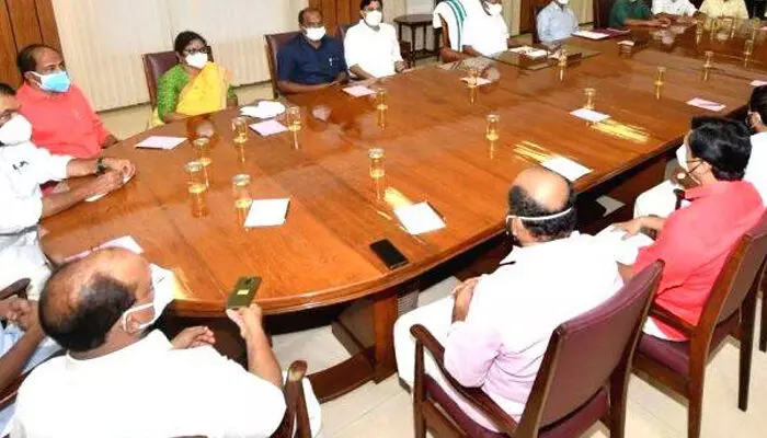 2025 വര്ഷത്തെ പൊതു അവധികള് മന്ത്രിസഭായോഗം അംഗീകരിച്ചു; ഹോളിദിനത്തില് ന്യൂഡല്ഹിയിലെ സെംസ്ഥാനസര്ക്കാര് ഓഫീസുകള്ക്ക് പ്രാദേശികാവധി 2025 വര്ഷത്തെ പൊതു അവധികള് മന്ത്രിസഭായോഗം അംഗീകരിച്ചു; ഹോളിദിനത്തില് ന്യൂഡല്ഹിയിലെ സെംസ്ഥാനസര്ക്കാര് ഓഫീസുകള്ക്ക് പ്രാദേശികാവധി