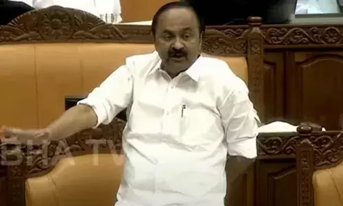 സ്ത്രീകളെ ബാധിച്ച വിഷയം ചര്‍ച്ച ചെയ്യാത്തത് കേരള നിയമസഭയ്ക്ക് അപമാനം; കൗരവസഭയായി മാറി; ഹേമ കമ്മിറ്റി റിപ്പോര്‍ട്ടില്‍ പ്രതിപക്ഷത്തിന്റെ അടിയന്തര പ്രമേയത്തിന് അനുമതിയില്ല; സഭ വിട്ട് പ്രതിപക്ഷം