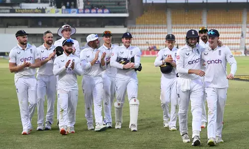 ഒന്നാം ഇന്നിങ്‌സില്‍ മൂന്ന് സെഞ്ചുറികളും 500 ലേറെ റണ്‍സും; പിന്നാലെ ഇംഗ്ലീഷ് റണ്‍മലയ്ക്ക് മുന്നില്‍ മുട്ടിടിച്ചുവീണ് പാക്കിസ്ഥാന്‍; ഇന്നിങ്‌സിന് തോല്‍ക്കുന്ന ആദ്യ ടീമെന്ന നാണക്കേടും; മുള്‍ട്ടാനില്‍ ചരിത്രം കുറിച്ച ഇംഗ്ലീഷ് വിജയഗാഥ