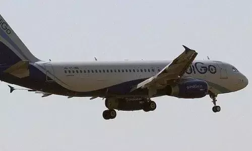 പിന്നിലെ സീറ്റിൽ നിന്നും മോശമായി തൊട്ടു; ഞെട്ടി ഉണർന്ന് യുവതി; ഇൻഡിഗോ വിമാനത്തിൽ ലൈംഗികാതിക്രമം നടത്തിയ 43കാരൻ അറസ്റ്റിൽ