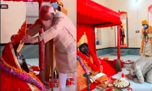 പ്രധാനമന്ത്രി മോദി സമ്മാനിച്ച കാളിയുടെ കിരീടം മോഷണം പോയി; സംഭവം ബം​ഗ്ലാദേശിലെ ജശോരേശ്വരി ക്ഷേത്രത്തിൽ; അന്വേഷണം ആവശ്യപ്പെട്ട് ഇന്ത്യൻ എംബസി