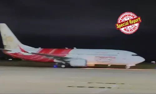 അടിയന്തര ഘട്ടത്തില്‍ പൈലറ്റിന് ബെല്ലി ലാന്‍ഡിങ്ങിന്   വരെ അനുമതി നല്‍കി; റണ്‍വേയില്‍ സ്വാഭാവികമായി തുറന്ന് ലാന്‍ഡിങ് ഗിയര്‍; രണ്ടര മണിക്കൂറോളം തിരുച്ചിറപ്പള്ളിയുടെ ആകാശത്ത് വട്ടമിട്ട് പറന്ന എയര്‍ ഇന്ത്യ എക്‌സ്പ്രസ് വിമാനത്തിന്റെ സേഫ് ലാന്‍ഡിങ്ങില്‍ കയ്യടിച്ചും ആര്‍പ്പുവിളിച്ചും യാത്രക്കാര്‍