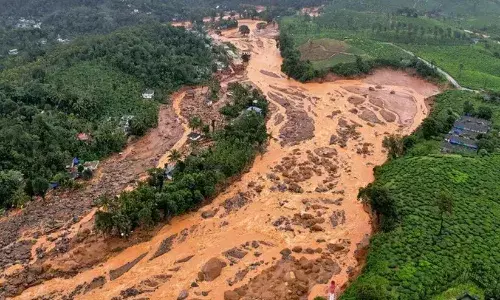 ചൂരല്‍മല ഉരുള്‍ ദുരന്തം: 101 ആധാര പതിപ്പുകള്‍ സൗജന്യമായി നല്‍കിയെന്ന് മന്ത്രി രാജന്‍
