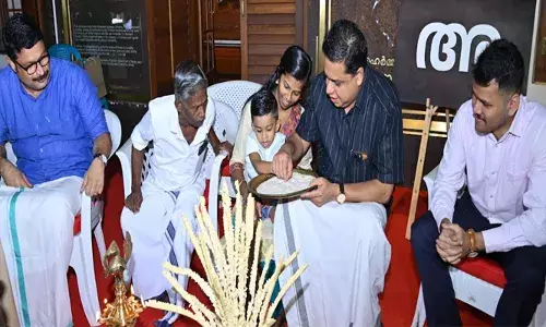 ഗണപതി മിത്തല്ല! ഗണപതി സ്തുതിയോടെ കുരുന്നുകള്‍ക്ക് ആദ്യാക്ഷരം പകര്‍ന്നുനല്‍കി സ്പീക്കര്‍ എ എന്‍ ഷംസീര്‍