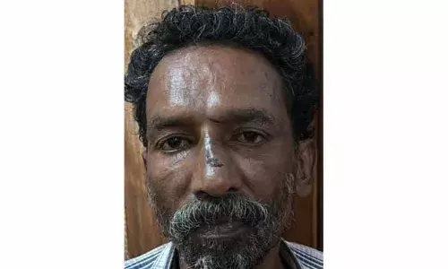 സ്റ്റാന്‍ഡില്‍ ബസ് കാത്തു നിന്നയാളുടെ  മൊബൈല്‍ ഫോണുകള്‍ മോഷ്ടിച്ചു; പ്രതി തിരുവല്ല പോലീസിന്റെ പിടിയില്‍