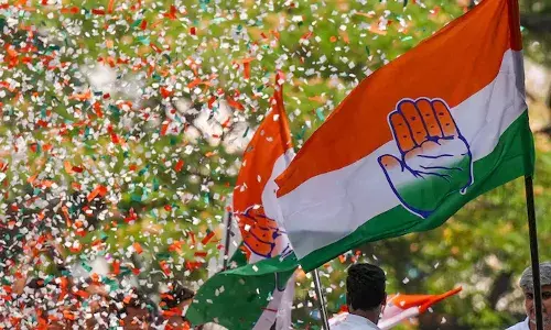 കല്‍പാത്തി രഥോത്സവം: പാലക്കാട്ടെ ഉപതെരഞ്ഞെടുപ്പ് തീയതി മാറ്റണമെന്ന ആവശ്യവുമായി കോണ്‍ഗ്രസ്; തെരഞ്ഞെടുപ്പ് കമ്മീഷനെ സമീപിക്കും