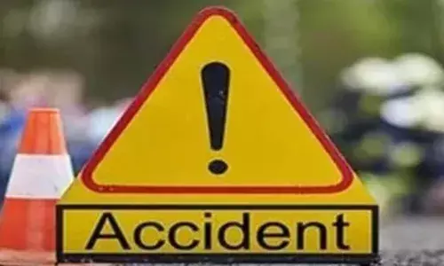 മലപ്പുറത്ത് കെഎസ്ആര്‍ടിസി ബസ് നിയന്ത്രണം വിട്ട് മതിലില്‍ ഇടിച്ച് അഞ്ച് പേര്‍ക്ക് പരിക്ക്