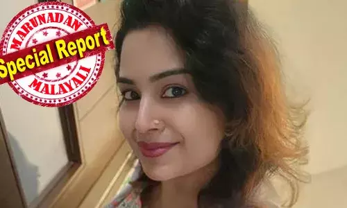 ഞങ്ങള്‍ ഡോക്ടര്‍മാര്‍ ഈ കോട്ട് ഇടുന്നത് ഒരു സംരക്ഷണത്തിനാണ്; അതായത് പുറത്തു നിന്നുള്ള അണുക്കള്‍ നമ്മുടെ ശരീരത്തിലേക്ക് കയറുന്നത് തടയാനുള്ള ഒരു കവചം! സരിന്റെ ചുവടുമാറ്റം സൈബര്‍ ആക്രമണമായി; ചുട്ട മറുപടിയുമായി ഡോ സൗമ്യാ സരിനും