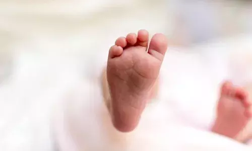 നവജാത ശിശുവിനെ ആശുപത്രി ലബോറട്ടറിയിൽ ഉപേക്ഷിച്ച് കടന്നു; ഡോക്ടറുടെ പരാതിയിൽ അമ്മയ്ക്കായി തിരച്ചിൽ; ഉപേക്ഷിച്ചത് മൂന്ന് ദിവസം പ്രായമുള്ള കുഞ്ഞിനെ