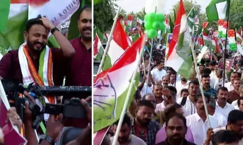 രാഹുൽ മാങ്കൂട്ടത്തിലിന് പാലക്കാട് വൻ വരവേൽപ്പ് നൽകി പ്രവർത്തകർ; ഒപ്പം മുതിർന്ന നേതാക്കളും; തന്നേക്കാള്‍ പതിനായിരം വോട്ടിന്റെ ഭൂരിപക്ഷം ലഭിക്കുമെന്ന് ഷാഫി പറമ്പിൽ