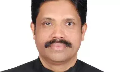 അമാനുല്ല വടക്കാങ്ങരയുടെ അറബി മോട്ടിവേഷണല് ഗ്രന്ഥം ഷാര്ജ അന്താരാഷ്ട്ര പുസ്തകോല്സവത്തില് പ്രകാശനം ചെയ്യും അമാനുല്ല വടക്കാങ്ങരയുടെ അറബി മോട്ടിവേഷണല് ഗ്രന്ഥം ഷാര്ജ അന്താരാഷ്ട്ര പുസ്തകോല്സവത്തില് പ്രകാശനം ചെയ്യും