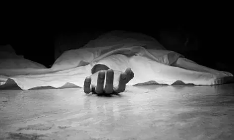 വീട്ടിനുള്ളില്‍ അമ്മയെയും മകനെയും മരിച്ച നിലയില്‍ കണ്ടെത്തി; മൃതദേഹങ്ങള്‍ക്ക് ഒന്നിലേറെ ദിവസത്തെ പഴക്കമുണ്ടെന്ന് സംശയം; സംഭവം തൃശൂരിൽ