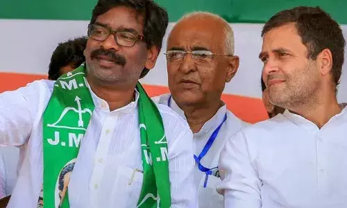 ജെഎംഎമ്മും കോണ്‍ഗ്രസും ചേര്‍ന്ന് 70 സീറ്റുകളില്‍ മത്സരിക്കും; ശേഷിക്കുന്ന സീറ്റുകള്‍ മറ്റ് കക്ഷികള്‍ക്ക്; ജാര്‍ഖണ്ഡ് നിയമസഭാ തിരഞ്ഞെടുപ്പിനെ ഒറ്റക്കെട്ടായി നേരിടാന്‍ ഇന്ത്യാ മുന്നണി