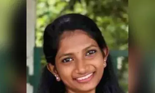 നഴ്‌സിങ് വിദ്യാര്‍ഥിനിയെ ഹോസ്റ്റല്‍ മുറിയില്‍ തൂങ്ങി മരിച്ച നിലയില്‍ കണ്ടെത്തിയ സംഭവം; ആത്മഹത്യ എന്ന് പോലീസ്: കുട്ടിയുടെ മുറിയില്‍ നിന്ന് ആത്മഹത്യ കുറിപ്പ് കണ്ടെത്തി