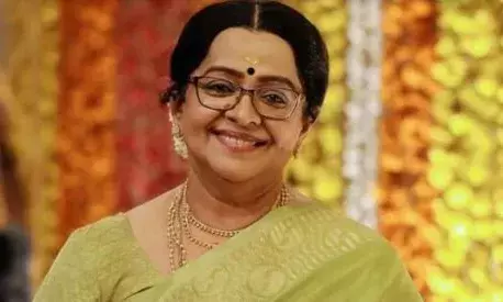 അമ്മയ്ക്കുള്ളിൽ കുറെ തെറ്റുകൾ നടന്നിട്ടുണ്ട്; നടിക്കുനേരെ അക്രമം നടന്നുവെന്നത് സത്യമാണ്; സഹായത്തിൽ നിന്ന് അർഹതപ്പെട്ടവരെ മാറ്റി നിർത്തി; കുടം തുറന്ന് ഭൂതത്തെ പുറത്തുവിട്ടത് പോലെയായി ഹേമ കമ്മിറ്റി റിപ്പോർട്ട്; അമ്മയെ രൂക്ഷമായി വിമർ‌ശിച്ച് നടി മല്ലികാ സുകുമാരൻ