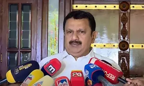 കോണ്‍ഗ്രസ് വിട്ട് ഒരു പാര്‍ട്ടിയിലേക്കുമില്ല; പാര്‍ട്ടി അവഗണിച്ചാല്‍ രാഷ്ട്രീയത്തില്‍ നിന്നും വിരമിച്ച് വീട്ടിലിരിക്കും; എന്നാലും ബി.ജെ.പിയിലേക്കില്ല; കെ സുരേന്ദ്രന്റെ പ്രസ്താവന തമാശയെന്നും കെ മുരളീധരന്‍