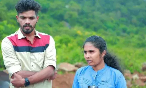 വീല്‍ ചെയറിൽ ശ്രുതിയെത്തി; 41ാം ദിവസം ജെന്‍സന്റെ ശവകുടീരത്തിനരികിൽ; പ്രിയപ്പെട്ടവനായി പ്രാര്‍ഥനകൾ നടത്തി കണ്ണീർ മടക്കം
