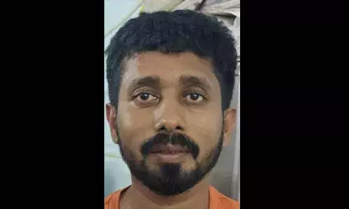 പ്രണയം നടിച്ച് പതിനേഴുകാരിയെ തട്ടിക്കൊണ്ടു പോയി പീഡിപ്പിച്ചു; രേഖകള്‍ കൈവശപ്പെടുത്തി; 36 കാരന്‍ അറസ്റ്റില്‍