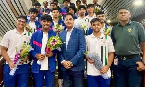 കേരളം തഴഞ്ഞ മാധവ് മനോജ് യുഎഇ ദേശീയ ക്രിക്കറ്റ് ടീമില്‍; കോന്നിക്കാരന്‍ ഇടം നേടിയത് ബംഗ്ലാദേശ് പര്യടനത്തിനുള്ള ടീമില്‍