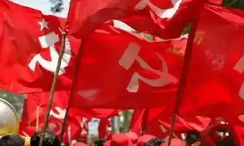 സ്വന്തം ബ്രാഞ്ചില്‍ നിന്ന് ലോക്കല്‍ സമ്മേളന പ്രതിനിധിയാക്കില്ലെന്ന് ഭയം; മറ്റൊരു ബ്രാഞ്ചില്‍ നിന്ന് ലോക്കല്‍ സമ്മേളന പ്രതിനിധിയായി; കെട്ടി ഇറക്കിയ ആളെ ഒഴിവാക്കണമെന്നാവശ്യപ്പെട്ട് സി.പി.എം ലോക്കല്‍ സമ്മേളനം ബഹിഷ്‌കരിച്ച് പ്രതിനിധികള്‍