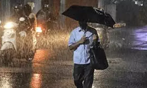 ബംഗാള്‍ ഉള്‍ക്കടലിനും ആന്‍ഡമാന്‍ കടലിനും മുകളിലായി തീവ്ര ന്യൂന മര്‍ദ്ദം; ചുഴലിക്കാറ്റായി ശക്തി പ്രാപിക്കാന്‍ സാധ്യത: 25 വരെ ഇടിമിന്നലോട് കൂടിയ മഴയ്ക്കും കാറ്റിനും സാധ്യത