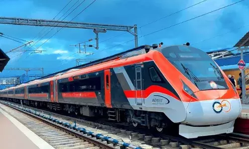 ഏറ്റവും ദൈര്‍ഘ്യമുള്ള വന്ദേഭാരത് എക്‌സ്പ്രസ്; ഡല്‍ഹിയില്‍ നിന്ന് പാട്‌ന വരെ; യാത്രക്കാര്‍ക്ക് ദീപാവലി സമ്മാനവുമായി ഇന്ത്യന്‍ റെയില്‍വേ