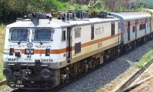ദീപാവലി തിരക്ക്; കേരളത്തിന് ബെംഗളൂരു റൂട്ടില്‍ രണ്ട് സ്‌പെഷ്യല്‍ ട്രെയിനുകള്‍