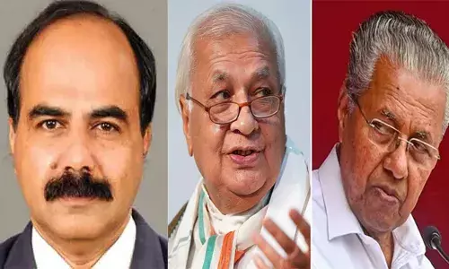 ആദ്യ വട്ടം സര്‍ക്കാര്‍ നല്‍കിയ ഒന്നാം പേരുകാരനെ വെട്ടി മൂന്നാം പേരുകാരനെ ആരോഗ്യ സര്‍വകലാശാല വിസിയായി നിയമിച്ചു; മറ്റന്നാള്‍ പിരിയാനിരിക്കെ മോഹന്‍ കുന്നുമ്മലിന്റെ കാലാവധി നീട്ടി നല്‍കി ഗവര്‍ണര്‍; ബിജെപി പിന്തുണയുള്ള കുന്നുമ്മലിന്റെ പുനര്‍നിയമനം സെര്‍ച്ച് കമ്മിറ്റി വെക്കാതെ