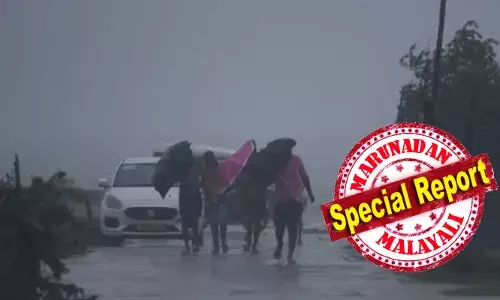 ഒഡീഷയില്‍ തീരം തൊട്ട് ദാനാ ചുഴലിക്കാറ്റ്;  ആറു ലക്ഷത്തോളം പേരെ ഒഴിപ്പിച്ച് രക്ഷാപ്രവര്‍ത്തനം; വിമാനത്താവളങ്ങള്‍ അടച്ചും ട്രെയിനുകള്‍ റദ്ദാക്കിയും സര്‍ക്കാര്‍: ബംഗാളിലും ജാഗ്രത: സാഹചര്യം നേരിട്ട് വിലയിരുത്തി പ്രധാനമന്ത്രി