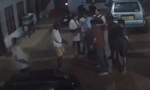 തൊടുപുഴയിൽ സിനിമാ പ്രവര്‍ത്തകരെ ആക്രമിച്ച് പരിക്കേല്‍പ്പിച്ച കേസ്; നാലു പേര്‍ പിടിയിൽ; മറ്റ് പ്രതികൾക്കായി തിരച്ചിൽ ഊർജിതമാക്കി പോലീസ്