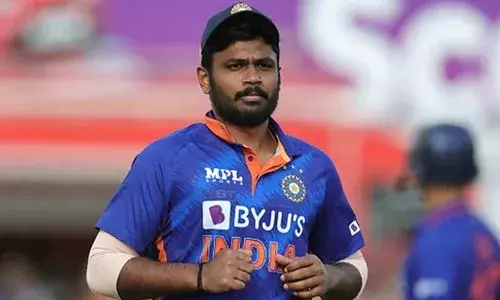 തകര്‍പ്പന്‍ സെഞ്ച്വറിയില്‍ വിശ്വാസം; സഞ്ജുവിനെ ഉള്‍പ്പെടുത്തി ദക്ഷിണാഫ്രിക്കന്‍ പര്യടനത്തിനുള്ള ടി 20 ടീമിനെ പ്രഖ്യാപിച്ചു; രണ്ടുപുതുമുഖങ്ങളും; ഓസ്ട്രേലിയന്‍ പര്യടനത്തിനുള്ള ടെസ്റ്റു ടീമുമായി