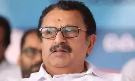 അടിയന്തരമായി വിജിലൻസ് അന്വേഷണം വേണം; ഇത് ഇടത് മുന്നണിക്കുള്ളിൽ തീരുന്ന വിഷയം മാത്രമല്ല; തോമസ് കെ തോമസിനെ ചോദ്യം ചെയ്യണം; കോഴ ആരോപണ വിവാദത്തിൽ നിലപാട് പറഞ്ഞ് കോൺഗ്രസ് നേതാവ് കെ മുരളീധരൻ