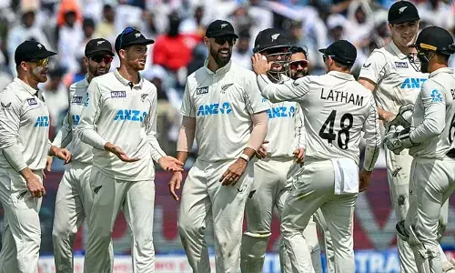 ബെംഗളുരുവിലെ പേസാക്രമണം ഭയന്ന് പൂനെയില്‍ സ്പിന്‍ പിച്ചൊരുക്കിയിട്ടും ഇന്ത്യക്ക് തോല്‍വി;  രോഹിതിനെയും സംഘത്തെയും കറക്കി വീഴ്ത്തി ചരിത്രമെഴുതി കിവീസ്;  ഇന്ത്യന്‍ മണ്ണില്‍ ആദ്യ ടെസ്റ്റ് പരമ്പര വിജയം സ്വന്തമാക്കി ന്യൂസിലന്‍ഡ്