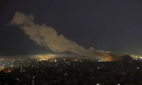 തീരുമാനിച്ചുറപ്പിച്ചാല്‍ ദൂരവും റിസ്‌കും ഒന്നും ഇസ്രയേലിന് പ്രശ്‌നമല്ല; എഫ് -35 അടക്കം 100 ഓളം പോര്‍ വിമാനങ്ങള്‍ ഇറാനിലേക്ക് താണ്ടിയത് 2000 കിലോമീറ്റര്‍; ശനിയാഴ്ചത്തെ വ്യോമാക്രമണം 1981 ല്‍ ഇറാക്കില്‍ നടത്തിയ ഓപ്പറേഷന്‍ ഓപ്പറയ്ക്ക് സമാനം; തങ്ങളുടെ മടയില്‍ കയറി ആക്രമിച്ച ഇറാന് ചുട്ട മറുപടി കൊടുത്തത് ഇങ്ങനെ