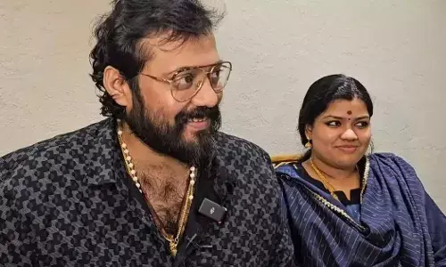 ഞങ്ങള്‍ക്ക് ഉടനെ ഒരു കുഞ്ഞ് ഉണ്ടാകും; അവള്‍ക്ക് 24 എനിക്ക് 42; ഇത്രയും നാള്‍ കോകിലയുടെ പ്രണയം തിരിച്ചറിയാതെ പോയ താനൊരു പൊട്ടനാണ്; ഞാന്‍ എന്നും രാജാവ് ഇവര്‍ എന്റെ റാണി: കേരളം വിട്ടുപോകുന്നു: ബാല