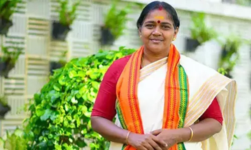 സ്ഥാനാര്‍ത്ഥി മോഹിയാക്കി ചിത്രീകരിക്കുന്നത് വേദനാജനകം; സ്‌നേഹിച്ച് അപമാനിക്കരുതെന്ന് മാധ്യമങ്ങളോട് ശോഭ സുരേന്ദ്രന്‍; കൃഷ്ണകുമാറിന്റെ പ്രചാരണത്തിനായി പാലക്കാട്ടെ ബിജെപി കണ്‍വന്‍ഷനില്‍