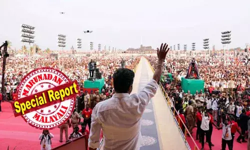 നമ്മ എല്ലാരുമേ ഒന്ന് താൻ; നമ്മ എല്ലാരുമേ സമം താൻ; അതിനാലെ എൻ ഞെഞ്ചിൽ കുടിയിരിക്കും ഒട്ടുമൊത്തപേർക്കും എൻ ഉയിർ വണക്കങ്ങൾ...!; സിനിമയെ ഓർമിപ്പിക്കുംവിധം മാസ് ഡയലോഗുകളുമായി നടനും ടിവികെ നേതാവുമായ സൂപ്പർതാരം വിജയ്; സോഷ്യൽ മീഡിയ കൈയ്യടക്കി ചർച്ചകൾ പൊടിപൊടിക്കുന്നു; അണ്ണൻ ചുമ്മാ നിന്നാൽ തന്നെ ഓറ എന്ന് ആരാധകർ