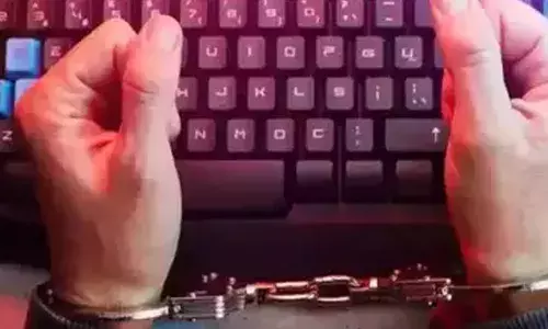 ഡിജിറ്റല്‍ അറസ്റ്റ്; നാല് മാസത്തിനിടെ ഇന്ത്യക്കാര്‍ക്ക് നഷ്ടമായത് 120 കോടി: നാലു മാസത്തിനിടെ ആകെ നടന്നത് 1784 കോടിയുടെ സൈബര്‍ തട്ടിപ്പ്