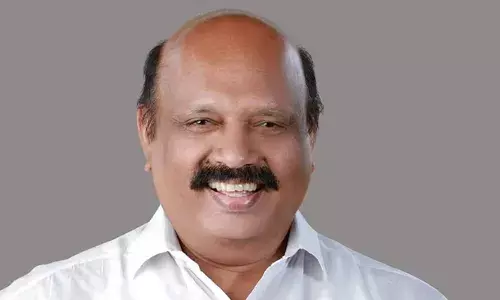 കൂറുമാറ്റത്തിന് രണ്ട് എംഎല്‍എമാര്‍ക്ക് നൂറ് കോടി കോഴ വാഗ്ദാനം; പാര്‍ട്ടി അന്വേഷണത്തിന് നാലംഗ കമ്മീഷന്‍; പൊലീസ് അന്വേഷണം ആവശ്യപ്പെടാതെ എന്‍സിപി