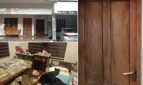മലപ്പുറത്ത് അടച്ചിട്ട വീട് കമ്പിപാര കൊണ്ട് കുത്തിത്തുറന്ന് കവർച്ച; 42 പവൻ സ്വർണ്ണാഭരണങ്ങളും 10,000 രൂപയും ക്യാമറയും ഉൾപ്പെടെ മോഷണം പോയി; പ്രതികൾക്കായി തിരച്ചിൽ ഊർജിതമാക്കി പോലീസ്