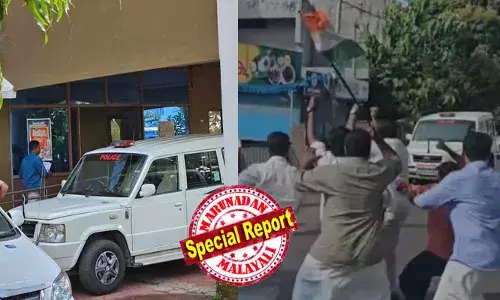 പി പി ദിവ്യയെ തളിപ്പറമ്പ് കോടതിയില്‍ ഹാജരാക്കും;  ഇന്ന് ജാമ്യഹര്‍ജി നല്‍കില്ല; നവീന്‍ ബാബുവിന്റെ കുടുംബത്തിന് നീതി ഉറപ്പാക്കുമെന്ന് മന്ത്രി കെ രാജന്‍; പൊലീസ് വാഹനത്തില്‍ കൊണ്ടുപോകുന്ന വഴിയില്‍ കൊടിവീശിയും കൂകിവിളിച്ചും യൂത്ത് കോണ്‍ഗ്രസ് പ്രതിഷേധം