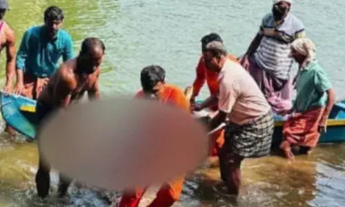 കൈ ഞരമ്പ് ബ്ലേഡുകൊണ്ട് മുറിച്ച ശേഷം പുഴയിൽ ചാടി; വിദ്യാർത്ഥി മരിച്ചു; സംഭവം കോഴിക്കോട്