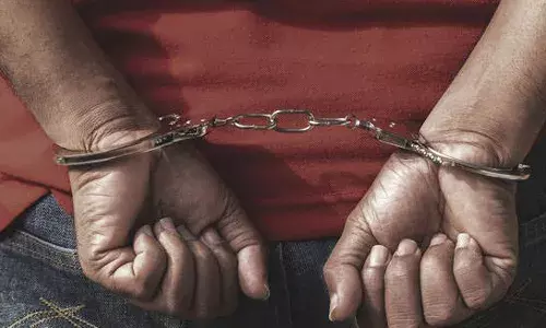 മദ്യപിച്ച് വാഹനം ഓടിച്ച് അപകടമുണ്ടാക്കി: ഭിന്നശേഷി സ്‌കൂളിലെ ബസ് ഡ്രൈവര്‍ അറസ്റ്റില്‍: ബസ് തട്ടിയത് റോഡിലൂടെ നടന്നു പോയ സ്‌കൂള്‍ വിദ്യാര്‍ഥിയെ