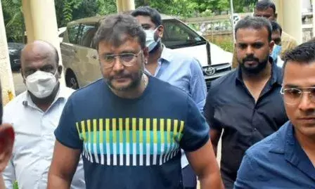 രേണുക സ്വാമി വധക്കേസ്; പ്രതി ദർശൻ തൂഗുദീപയ്ക്ക് ആശ്വാസം; ആറ് ആഴ്ചത്തേക്ക് ജാമ്യം അനുവദിച്ച് കർണാടക ഹൈക്കോടതി; ശസ്ത്രക്രിയക്ക് വേണ്ടിയെന്ന് വാദം