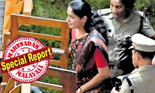 പ്രസംഗം ചിത്രീകരിക്കാന്‍ ഏര്‍പ്പാട് ചെയ്തത് ദിവ്യ; കരുതിക്കൂട്ടി അപമാനിക്കാന്‍ യോഗത്തിനെത്തി; പ്രത്യാഘാതം അറിയാമെന്നു ഭീഷണി സ്വരം; തെളിഞ്ഞത് ക്രിമിനല്‍ മനോഭാവമെന്ന് റിമാന്‍ഡ് റിപ്പോര്‍ട്ട്; സഖാവിന് പുറത്തിറങ്ങാന്‍ നടപടി ഒഴിവാക്കി സിപിഎം; കണ്ണൂരില്‍ നാടകം തുടരുന്നു