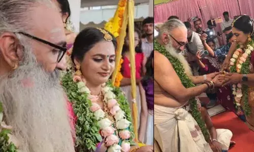 ബ്രാഹ്‌മണവിശ്വാസ പ്രകാരം മക്കളെ സാക്ഷിയാക്കി നടന്‍ ക്രിസ് വേണുഗോപാലും നടി ദിവ്യ ശ്രീധരും ഗുരുവായൂര്‍ അമ്പല നടയില്‍ വിവാഹിതരായി