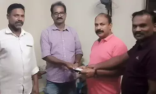 സുഖബാധിതനായ മനോജിന് പ്രവാസലോകത്തും നാട്ടിലും നവയുഗത്തിന്റെ സാന്ത്വനസ്പര്‍ശം