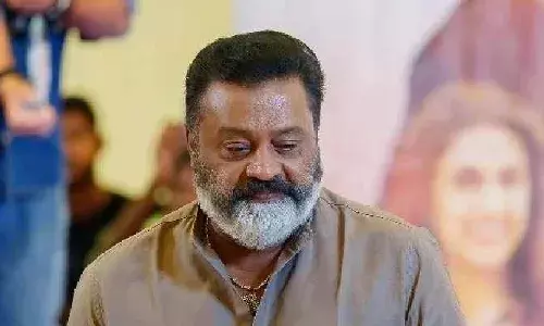 സുരേഷ് ഗോപി വോട്ടര്‍മാര്‍ക്ക് വിവിധ വാഗ്ദാനങ്ങള്‍ നല്‍കി; വോട്ടെടുപ്പ് ദിവസം മതചിഹ്നങ്ങള്‍ ഉപയോഗിച്ച് വോട്ടര്‍മാരെ സ്വാധീനിച്ചു; തൃശൂരിലെ തിരഞ്ഞെടുപ്പ് റദ്ദാക്കണമെന്ന ഹര്‍ജിയില്‍ കേന്ദ്ര സഹമന്ത്രിക്ക് ഹൈക്കോടതി നോട്ടീസ്